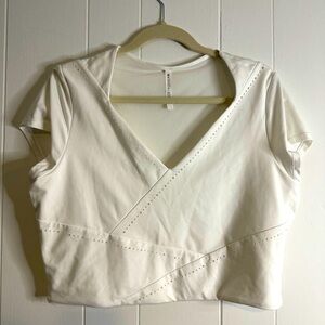 ATHLETA White cropped top size XL